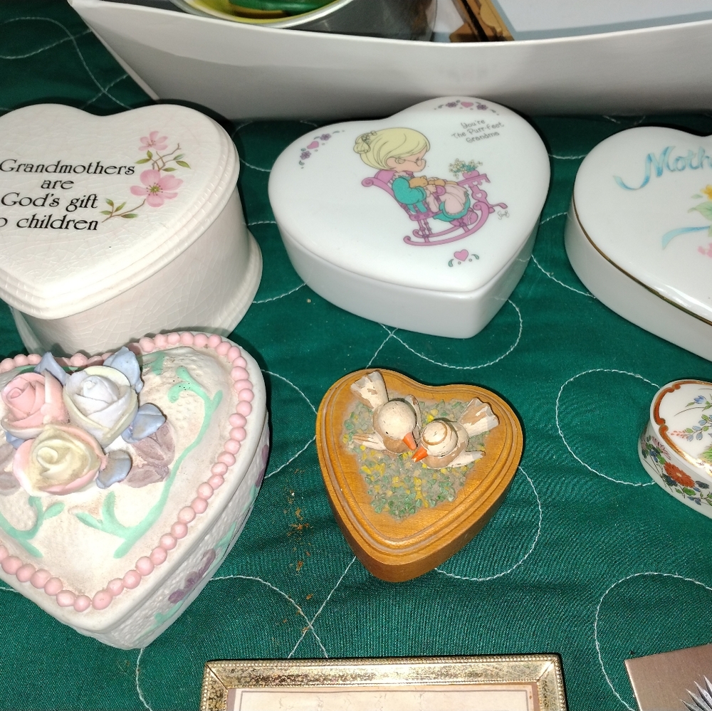 Vintage satsuma hearts trinket
